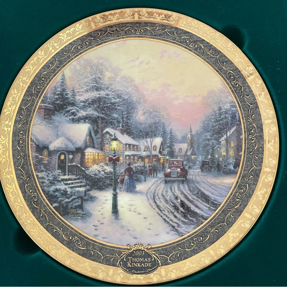 Thomas Kinkade Village Christmas Plate - 2003